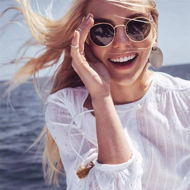 LeonLion 2019 Classic Small Frame Round Sunglasses Women/Men Brand Designer Alloy Mirror Sun Glasses Vintage Modis Oculos LeonLion 2019 Classic Small Frame Round Sunglasses Women/Men Brand Designer Alloy Mirror Sun Glasses Vintage Modis Oculos Accessories Lenses Color : Gold Gradient Gray|Gold violet|Gold gold|Black Gradient Gray|Silver pink|Gold pink|Gold grey|Gold blue|Gold green|Gold red|Silver blue|Silver green|Silver mercury|Black grey|Silver grey|Gold Gradient Tea|Gold Ocean Red|Gold Ocean Pink|Gold Ocean Purple|Gold Ocean Green|Gold Ocean Blue