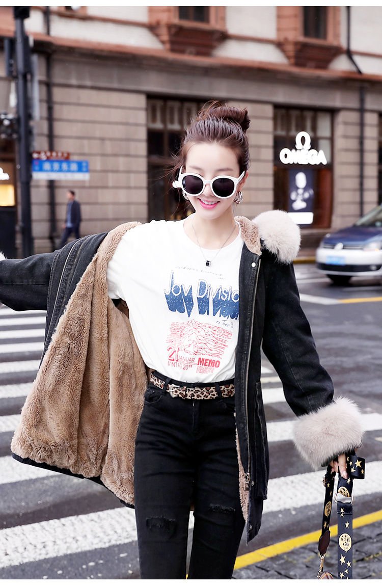 2020 New Women Winter Ladies Faux Lamb Fur Jeans Jacket Female Korean Loose Warm Thick Plus Velvet Bomber Denim Jackets W101