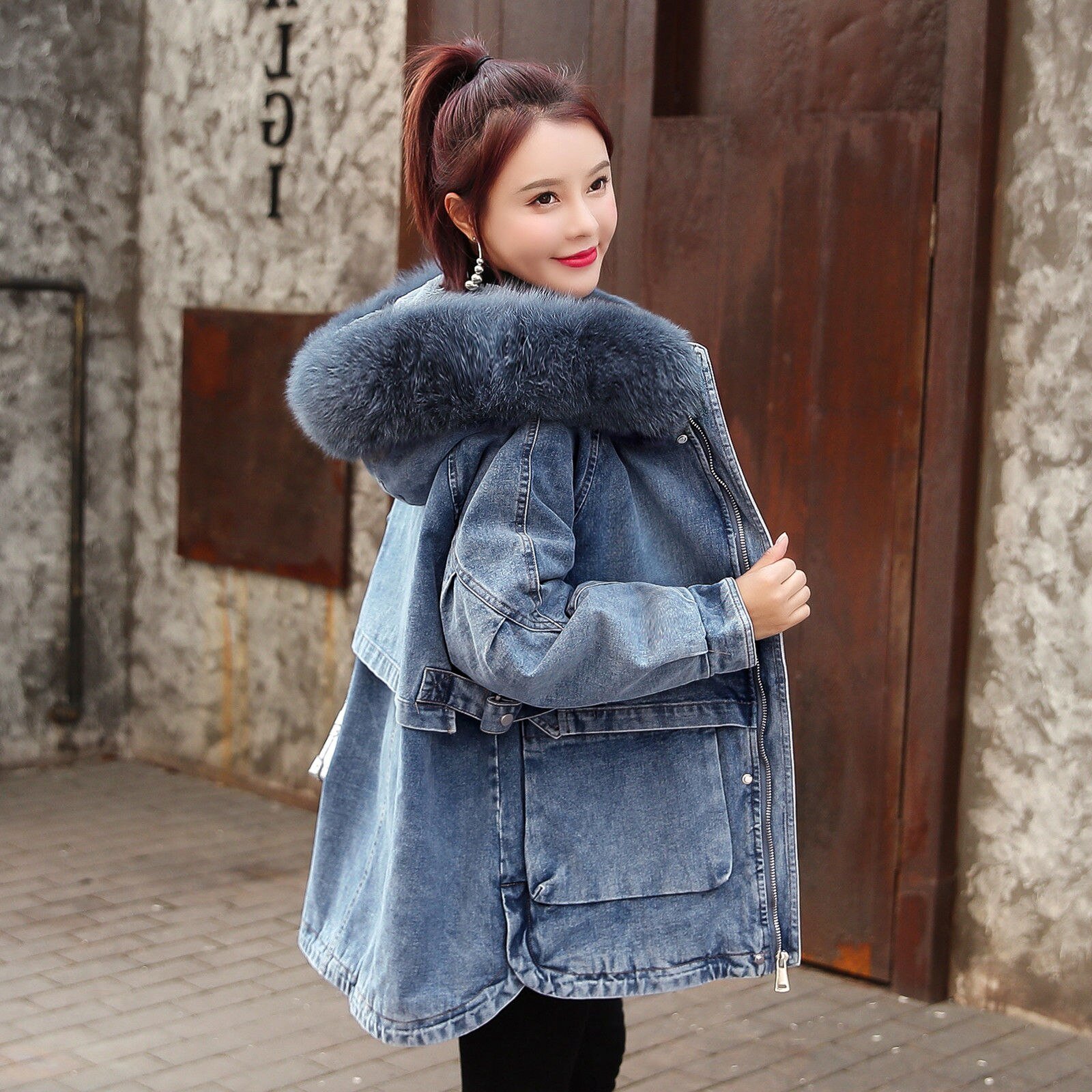 2020 New Women Winter Ladies Faux Lamb Fur Jeans Jacket Female Korean Loose Warm Thick Plus Velvet Bomber Denim Jackets W110