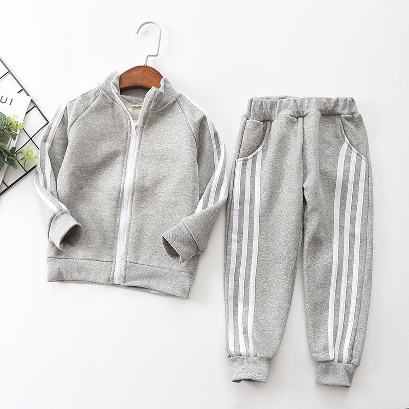 Children’s Clothing 2020 Autumn and Winter Long-sleeved Plus Velvet Boys and Girls Zipper Casual Suit Two-piece Sports Set Children's Clothing 2020 Autumn and Winter Long-sleeved Plus Velvet Boys and Girls Zipper Casual Suit Two-piece Sports Set