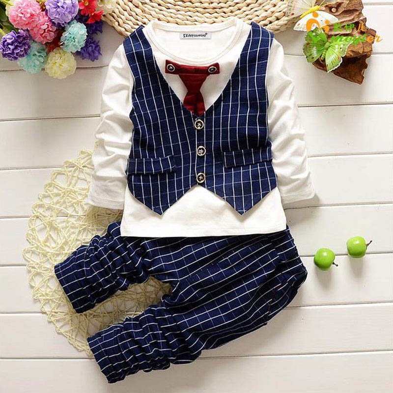 Kinderkleding Herfst Winter Jongens Sport Pak Baby Jongens Kleding Jongens Sets Kinderen Kleding Denim Jas + T-shirt + Jeans 3Pcs Outfits Kinderkleding Herfst Winter Jongens Sport Pak Baby Jongens Kleding Jongens Sets Kinderen Kleding Denim Jas + T-shirt + Jeans 3Pcs Outfits
