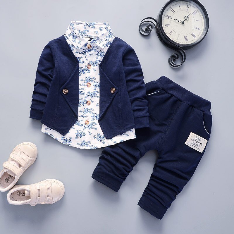 Kinderkleding Herfst Winter Jongens Sport Pak Baby Jongens Kleding Jongens Sets Kinderen Kleding Denim Jas + T-shirt + Jeans 3Pcs Outfits Kinderkleding Herfst Winter Jongens Sport Pak Baby Jongens Kleding Jongens Sets Kinderen Kleding Denim Jas + T-shirt + Jeans 3Pcs Outfits