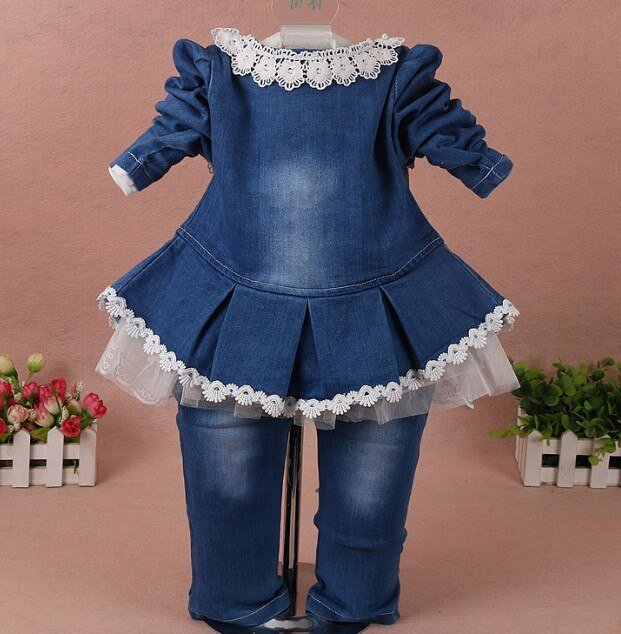 Nieuwe 2017 lente meisjes bloem denim jas + t-shirt + broek kleding sets 3pcs kids kleding sets meisjes herfst casual pak kids jeans