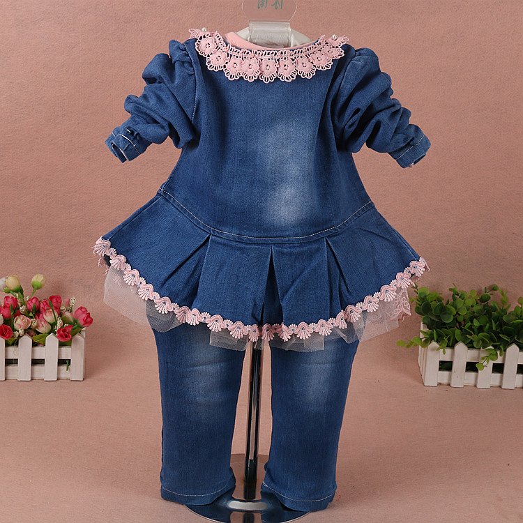 Nieuwe 2017 lente meisjes bloem denim jas + t-shirt + broek kleding sets 3pcs kids kleding sets meisjes herfst casual pak kids jeans