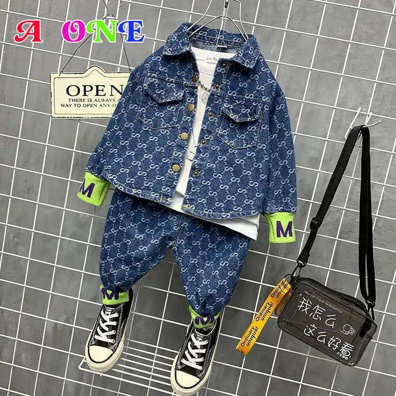Herfst Lente Baby Set Jongens Denim Jas + Broek Meisje 2 Stuks Set Kinderen Pak Voor Kinderen Ins Geometrische Brief volledige Print 2-12 Jr Herfst Lente Baby Set Jongens Denim Jas + Broek Meisje 2 Stuks Set Kinderen Pak Voor Kinderen Ins Geometrische Brief volledige Print 2-12 Jr