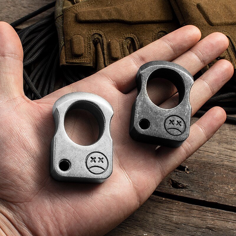 1Pc Gelegeerd Staal Outdoor Survival Tool Edc Tactical Tool Draagbare Multifunctionele Beschermen Knuckles Ring Hanger Ring Hand Decorat