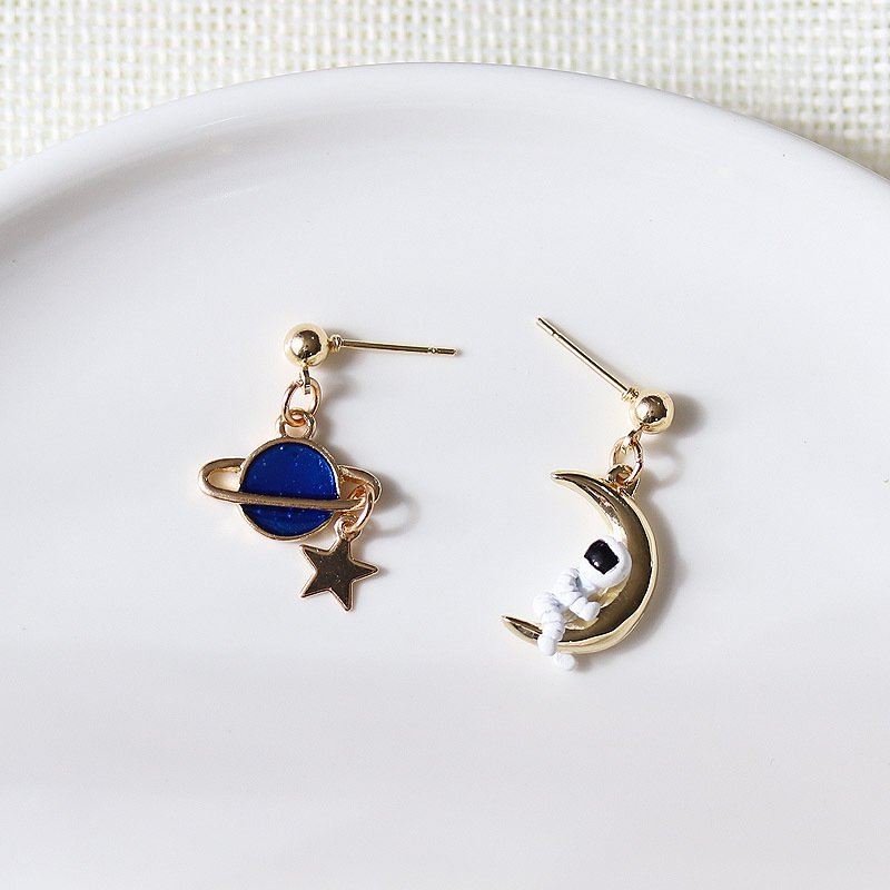 Creative Leuke Ontwerp Universe Planet Star Astronaut Tassel Drop Oorbellen Voor Vrouwen Meisjes Hollow Cirkel Kristallen Hanger Sieraden
