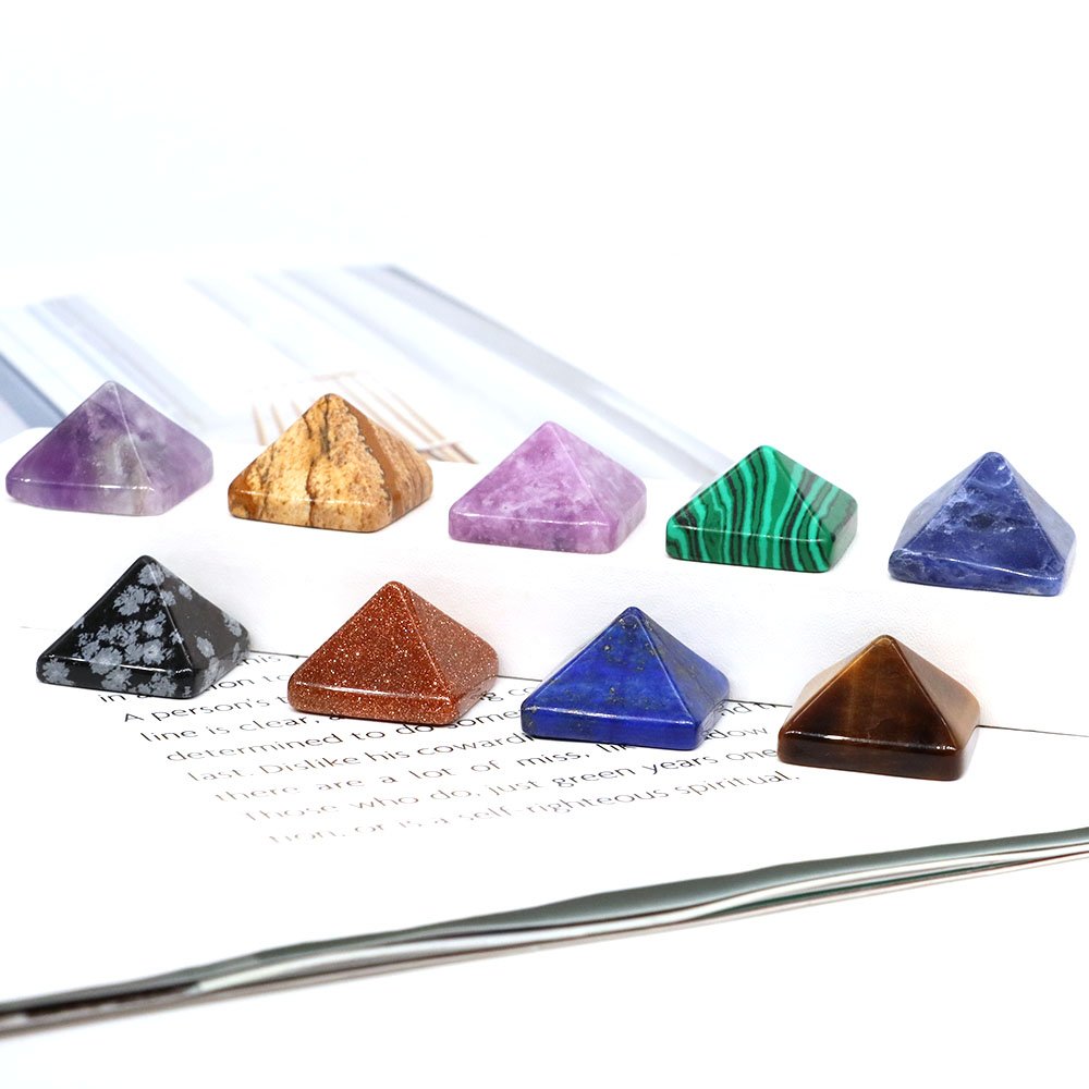 20Mm Natural Crystal Quartz Mini Piramide Healing Stones Amethist Edelstenen Punt Toren Meditatie Home Decor Ambachten Sieraden Groothandel