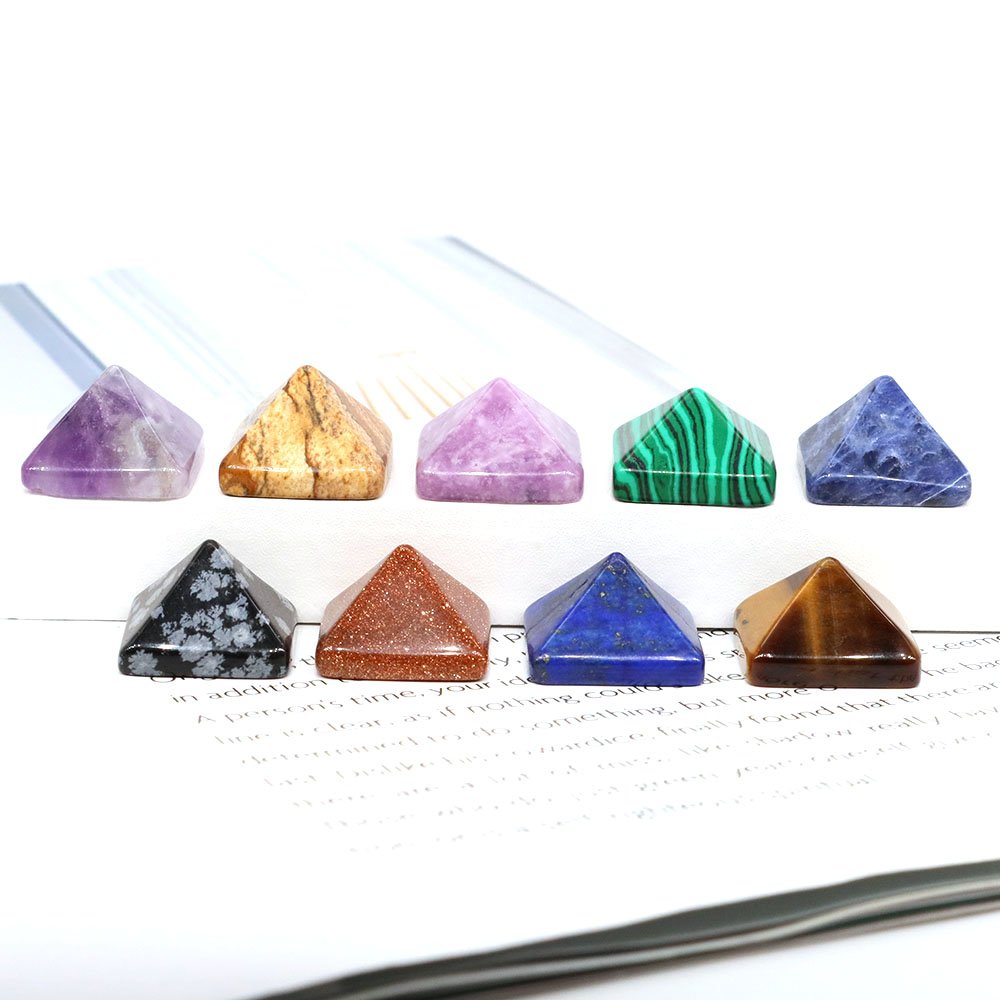 20Mm Natural Crystal Quartz Mini Piramide Healing Stones Amethist Edelstenen Punt Toren Meditatie Home Decor Ambachten Sieraden Groothandel